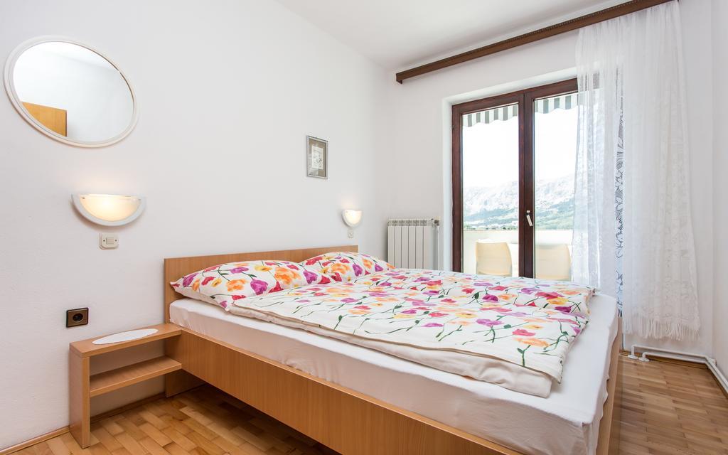 Apartments Lucija Baška Екстериор снимка